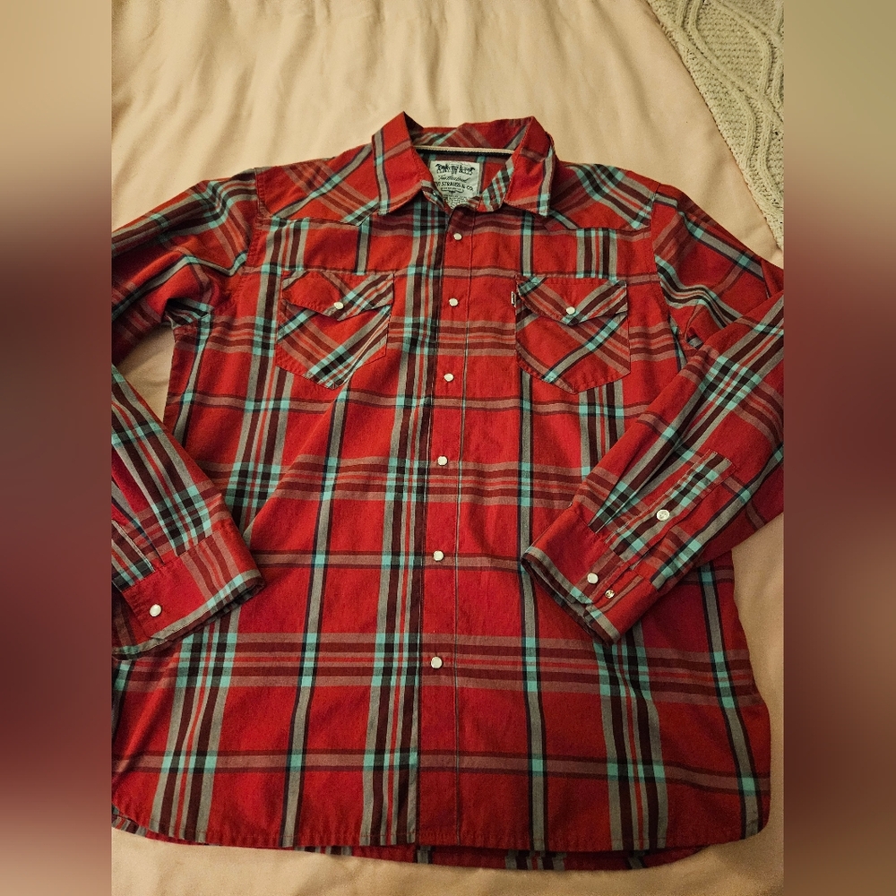 Levi’s Signature Plaid Pearl Snap Shirt.